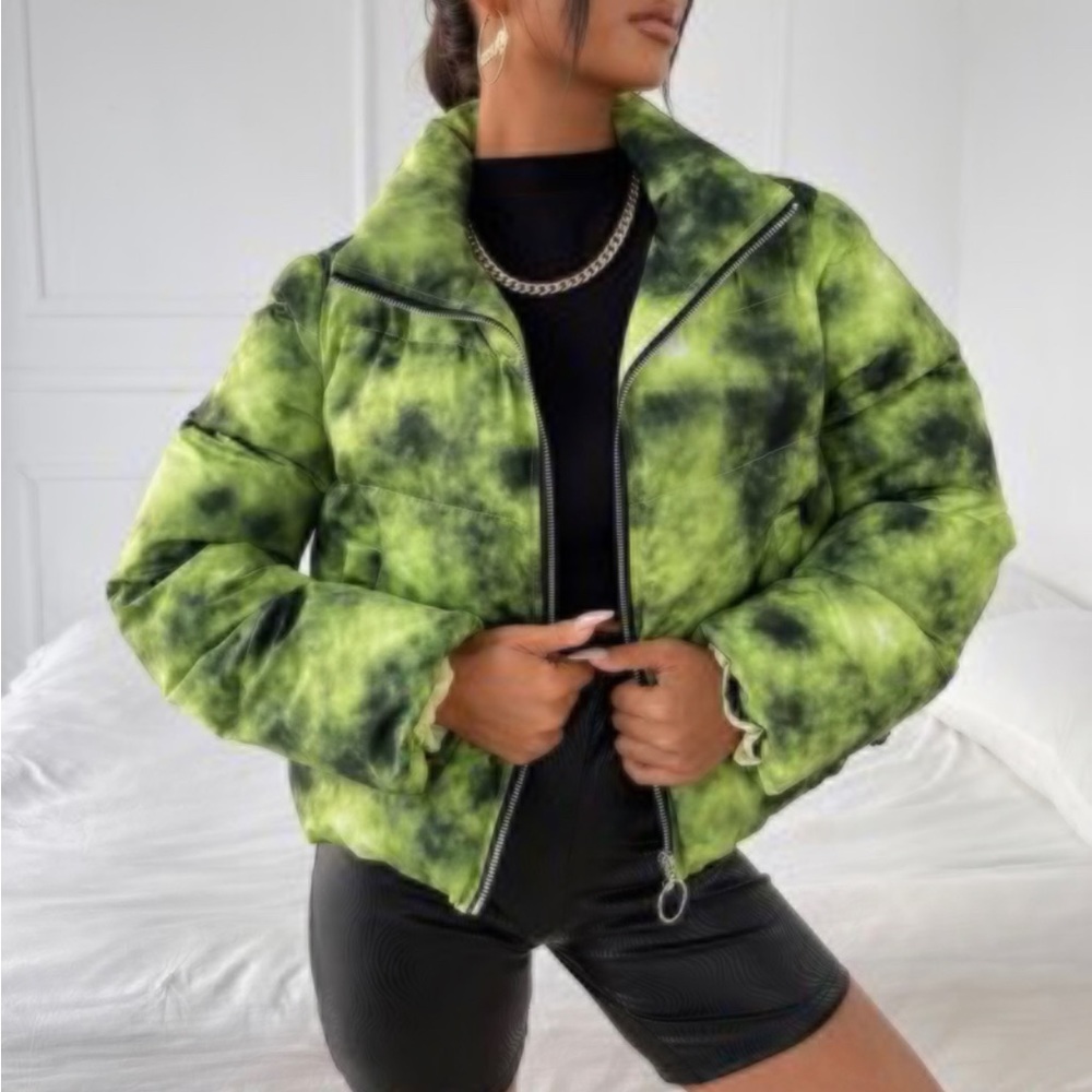 Green Patterned Puffer